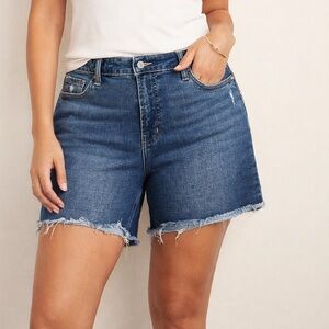 Old Navy High-Rise OG Straight Denim Shorts Size 14 Raw Hem